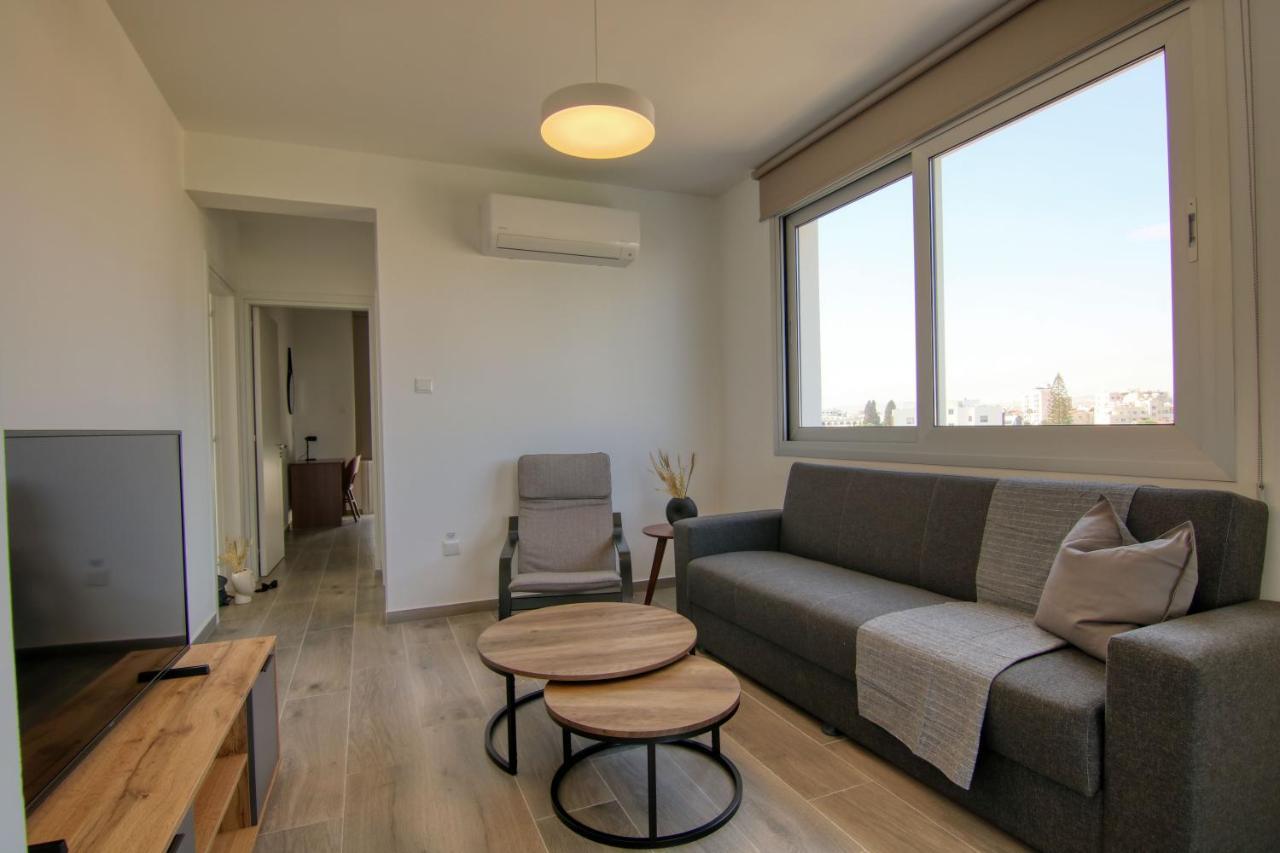 Phaedrus Living Coral Suites Aquatic Larnaca Buitenkant foto
